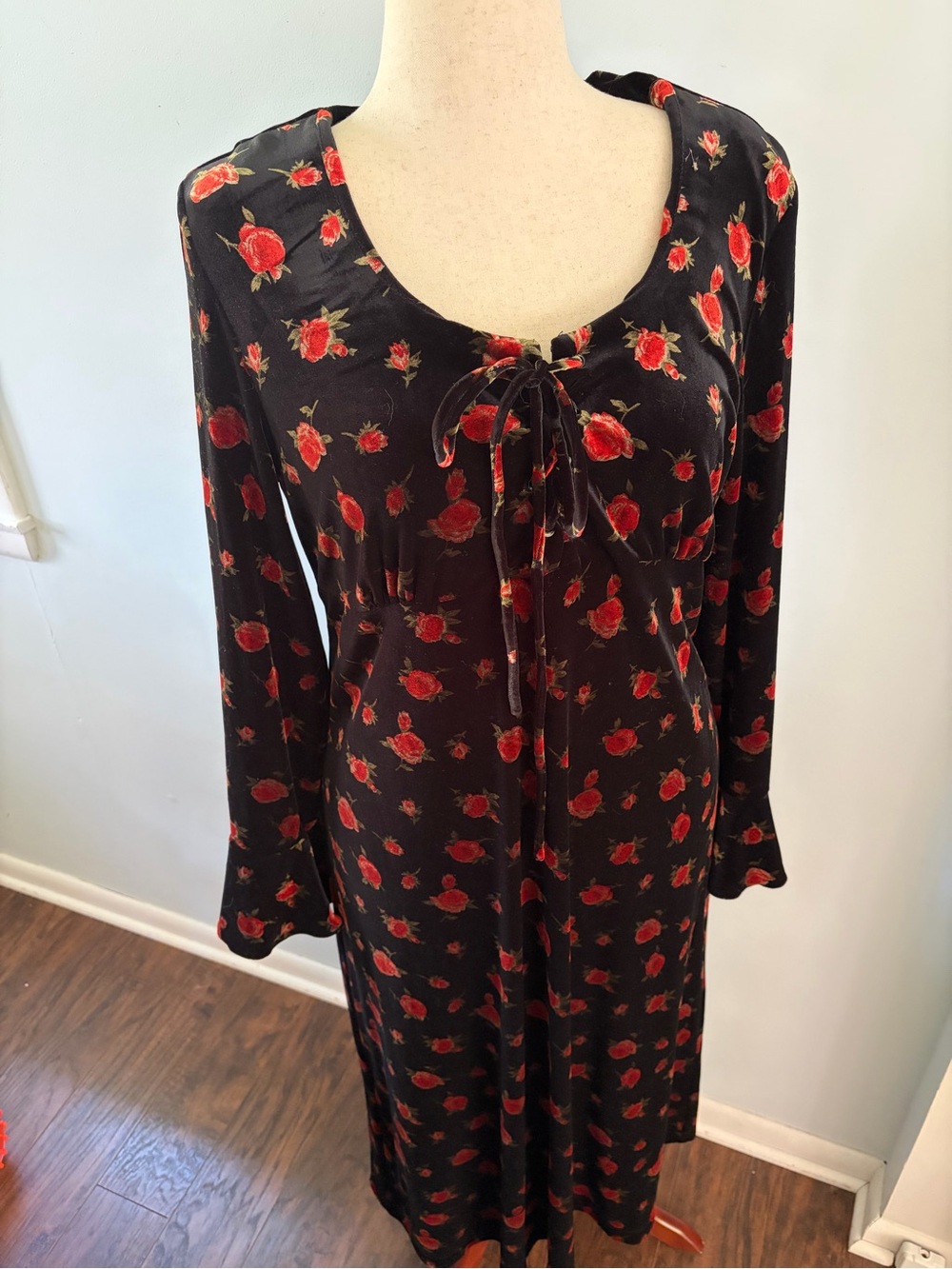 Vintage Clues Black Velvet Midi Dress Rose Floral Print Bell Sleeves